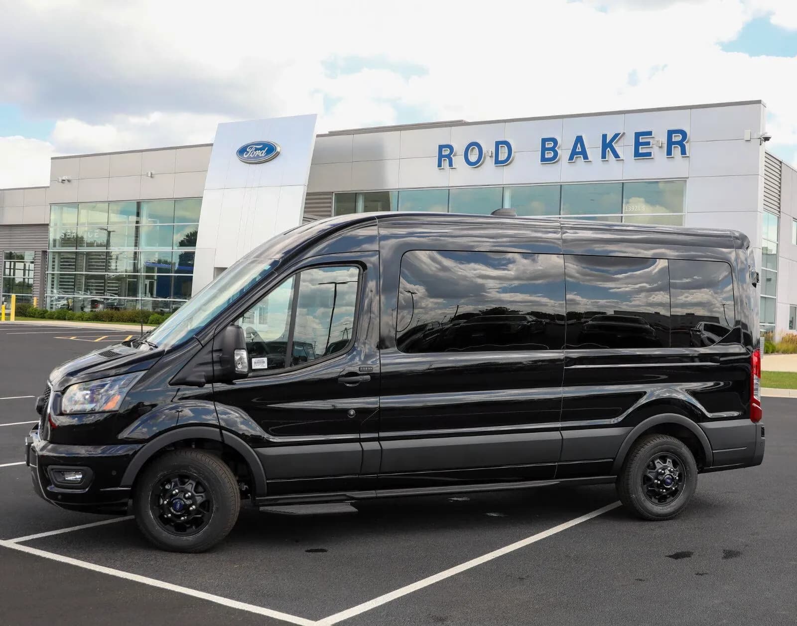 2026 Ford Transit Passenger Wagon - Vans
