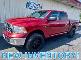 2015 Ram 1500 CREW CAB - Pickup