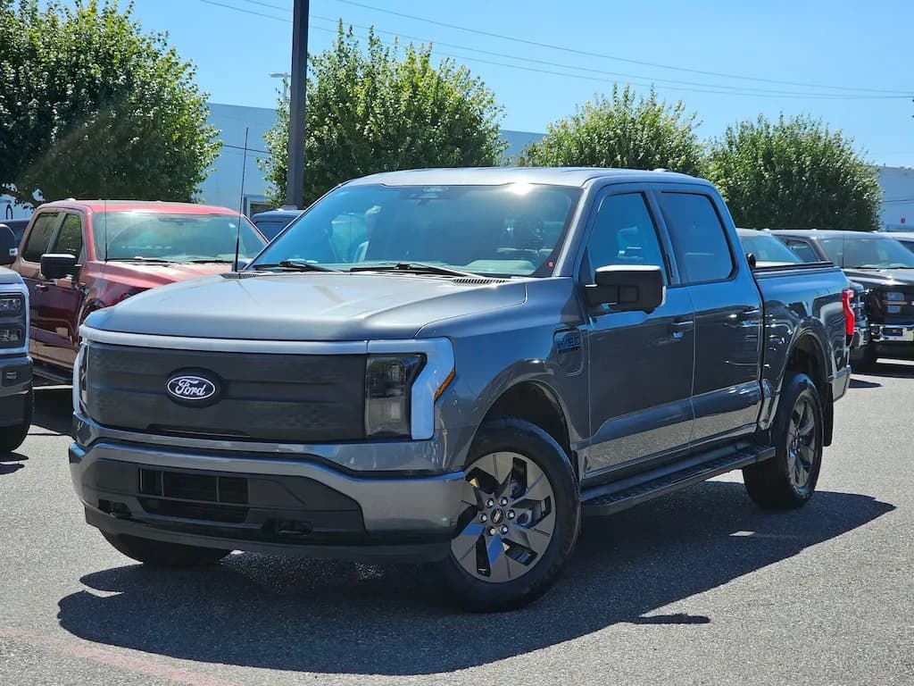 2024 Ford F-150 Lightning - Pickup