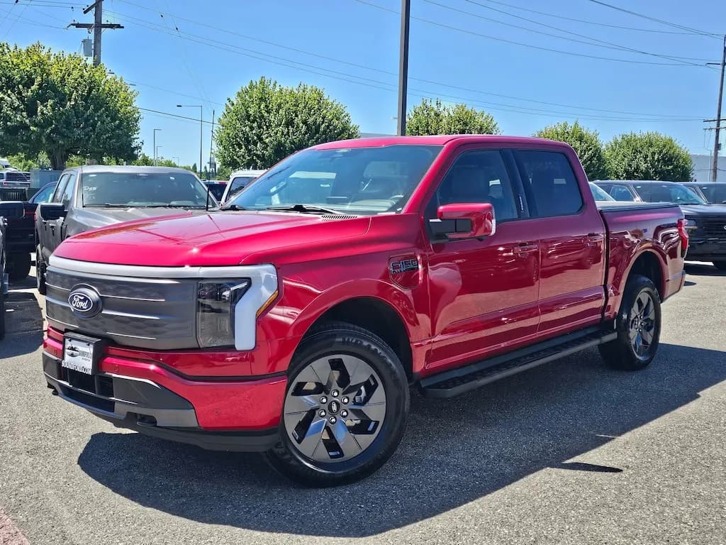 2025 Ford F-150 Lightning - Pickup