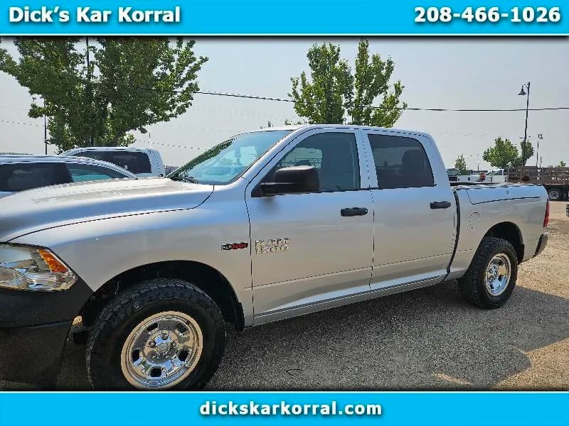 2017 Ram 1500 Tradesman Crew Cab SWB - Pickup