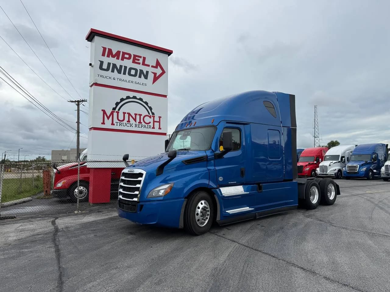 2022 Freightliner Cascadia - Sleeper