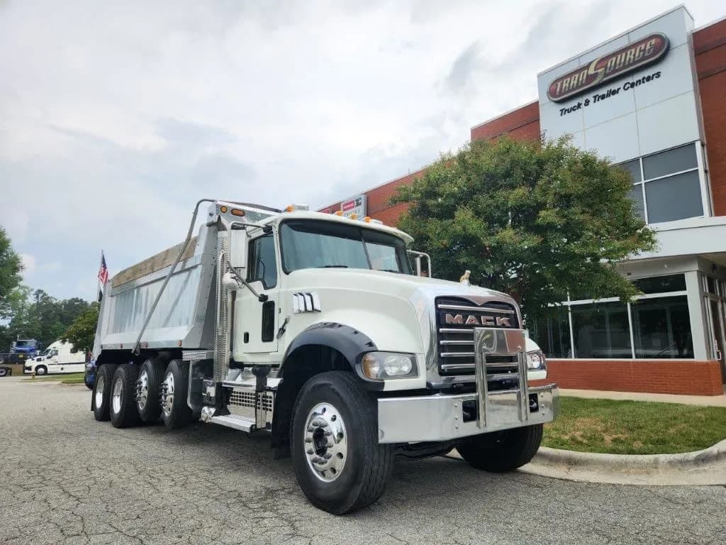 2019 Mack Trucks GR64F - Dump