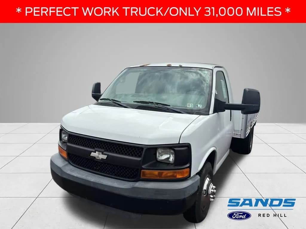 2009 Chevrolet Express 3500 - Box
