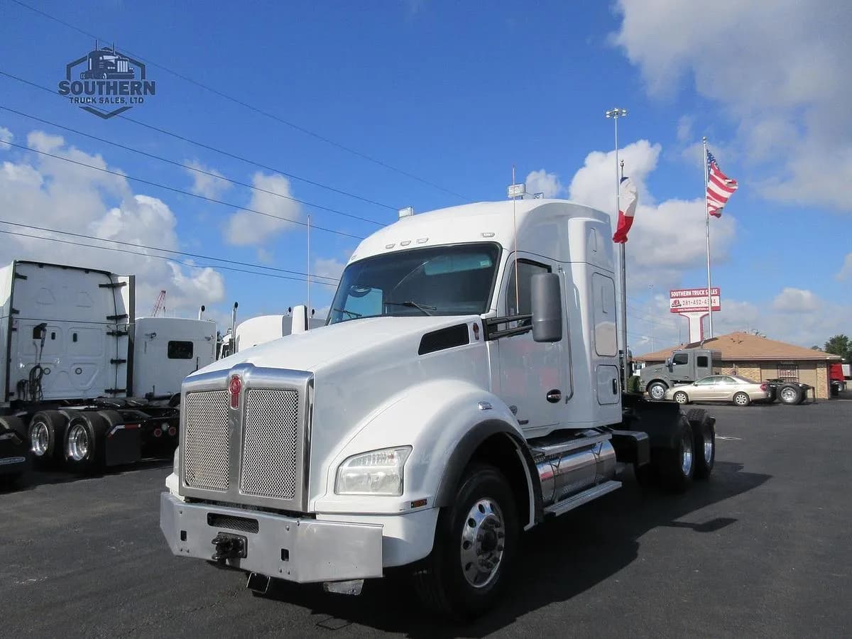 2020 Kenworth T880 - Sleeper