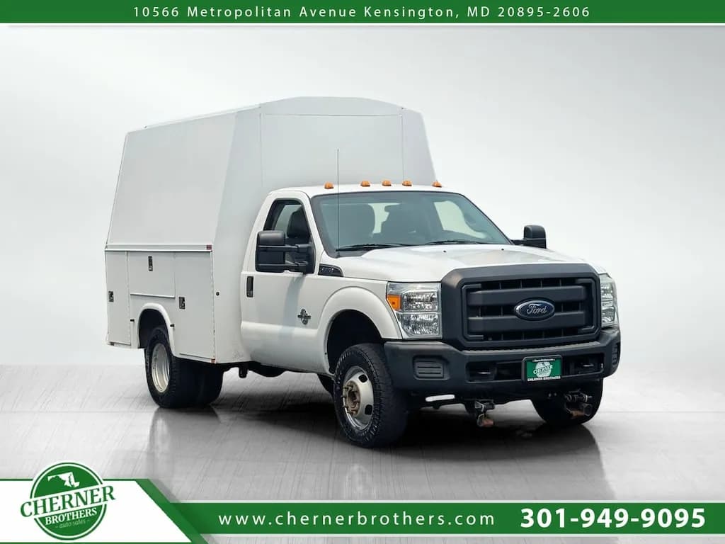 2014 Ford F-350 Chassis - Chassis