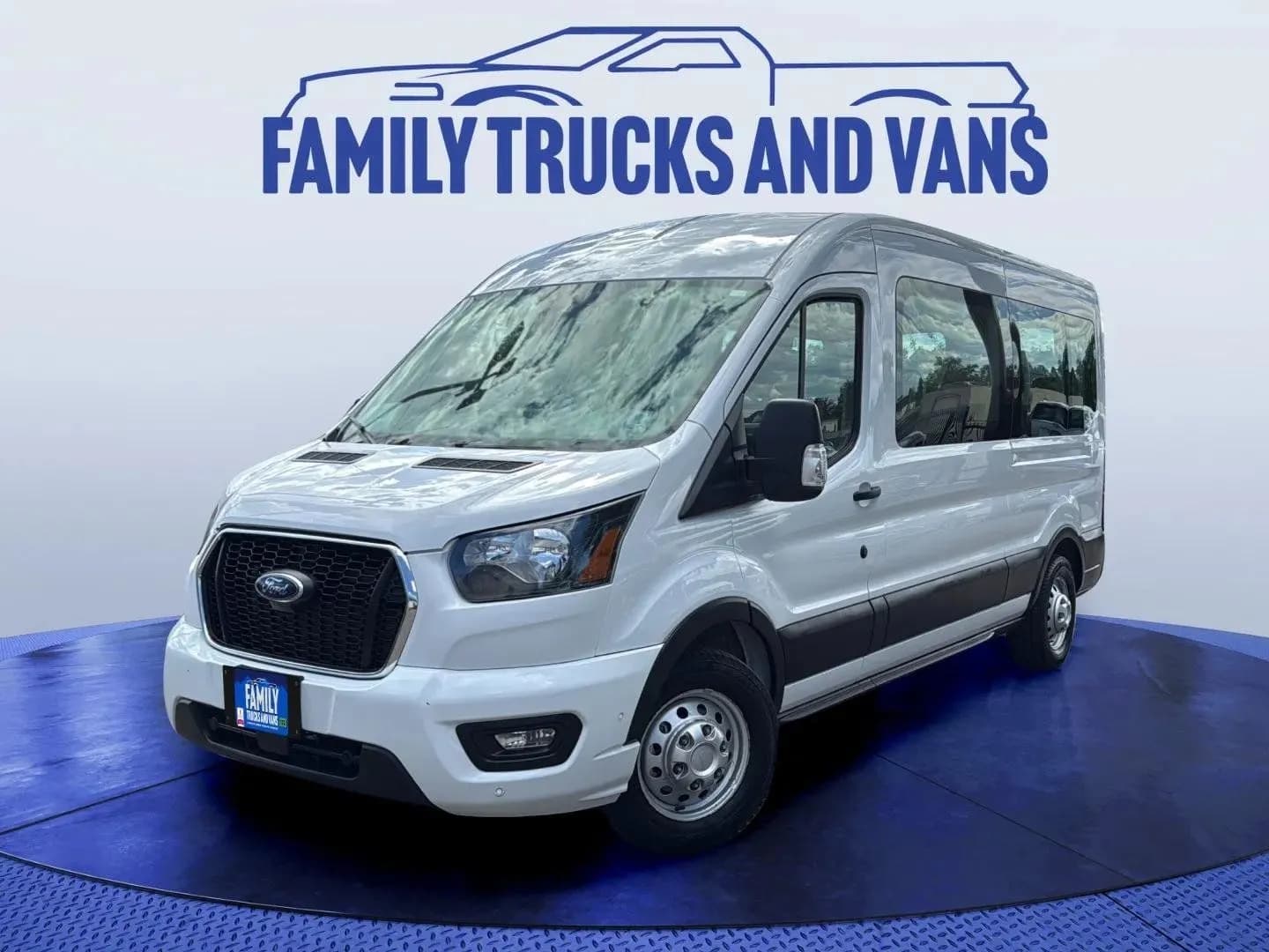 2023 Ford Transit Passenger - Vans