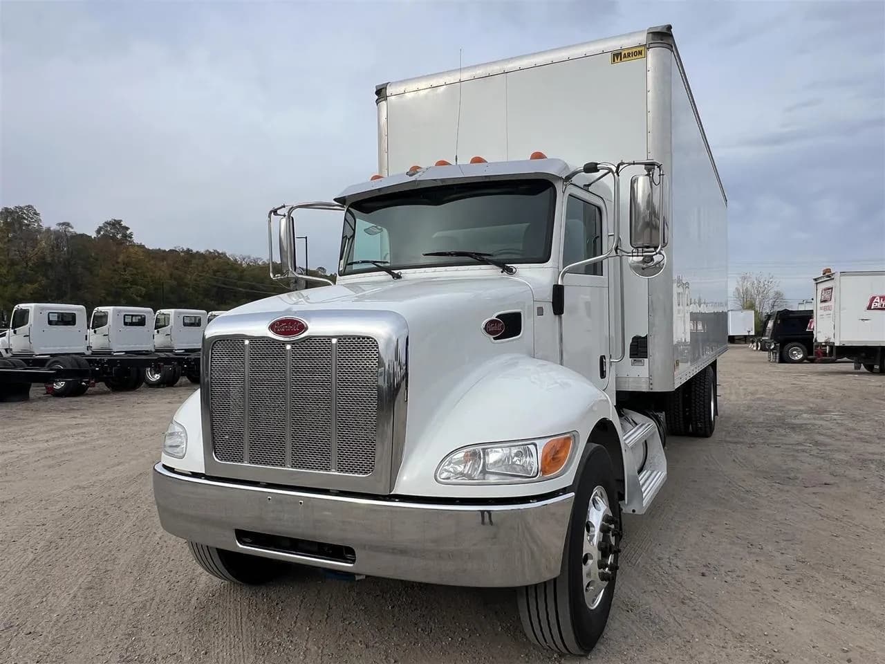 2023 Peterbilt 337 - Box