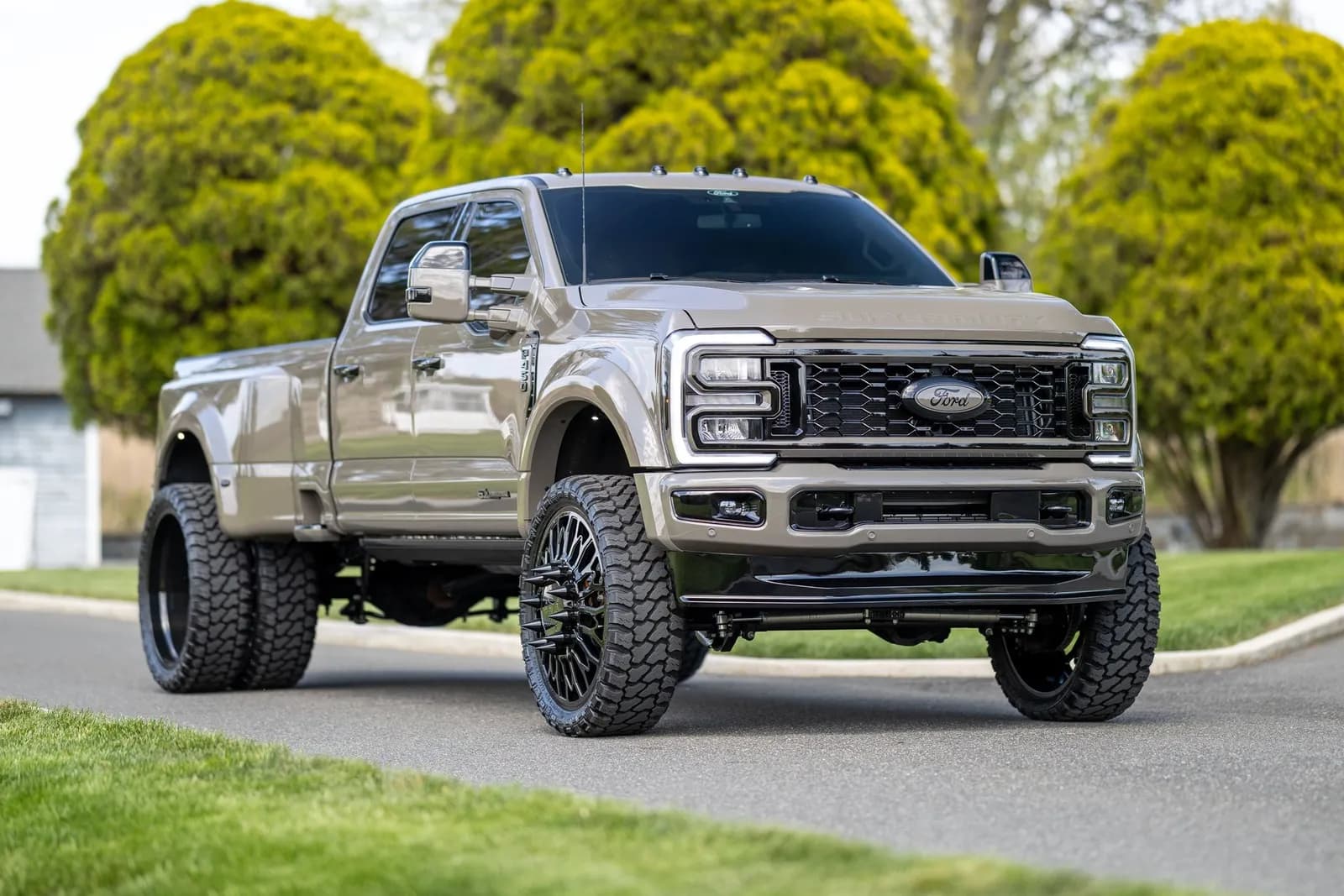 2026 Ford F450 - Chassis
