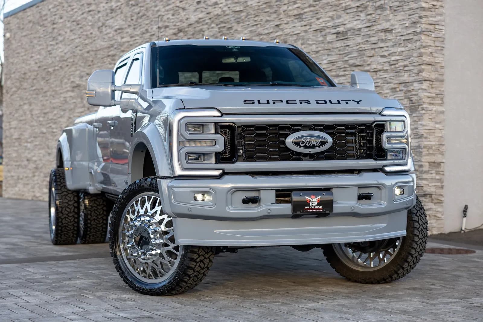 2025 Ford F-450 - Chassis