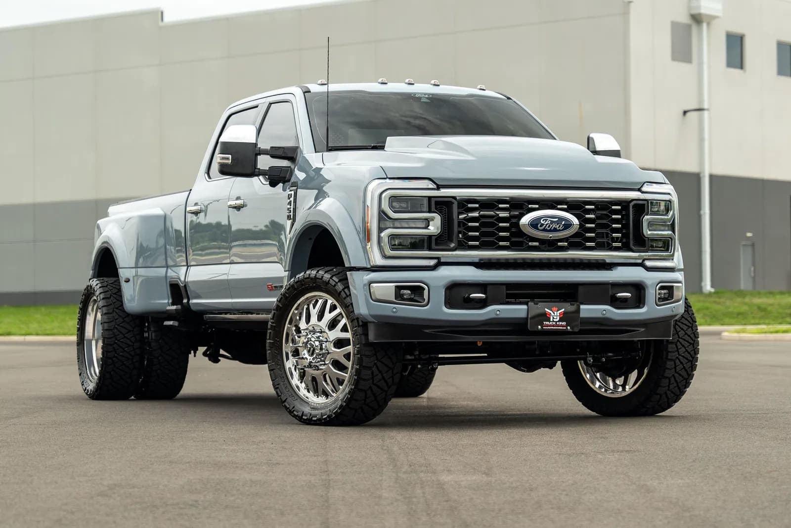 2024 Ford F-450 - Chassis