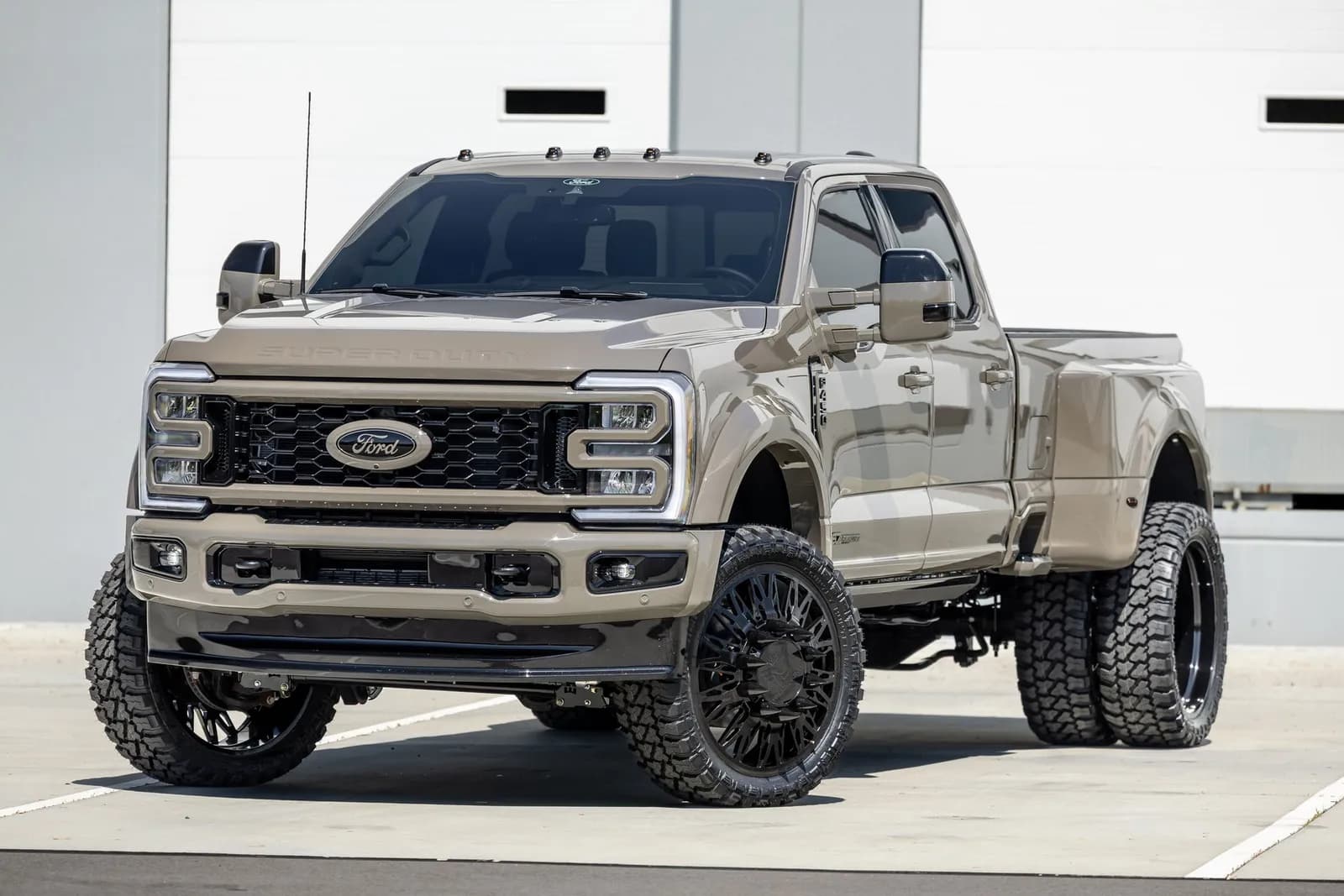 2026 Ford F-450 - Chassis