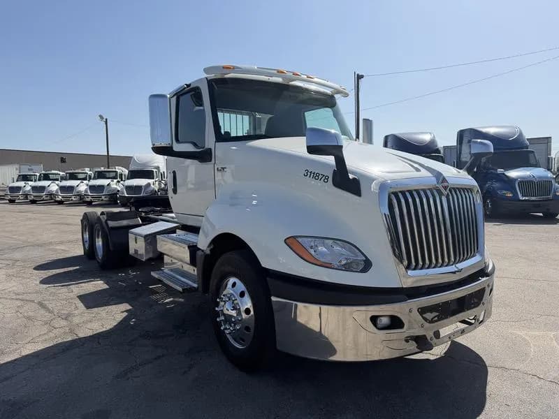 2021 International LT625 - Service