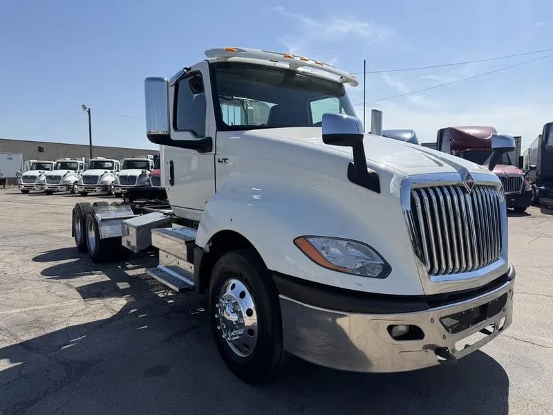 2021 International LT625 - Service