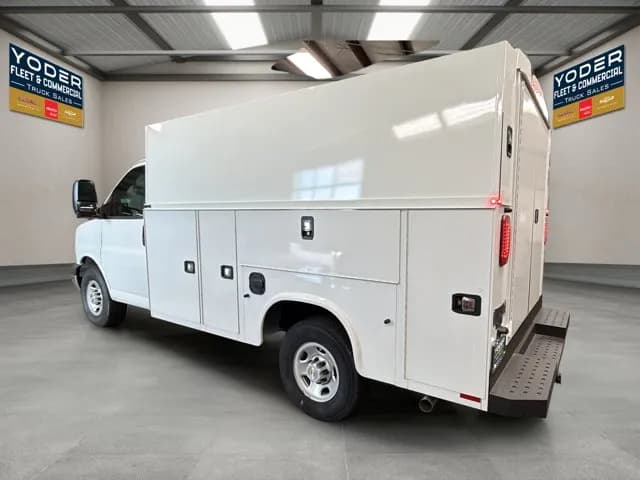 2026 Chevrolet Express 3500 - Box