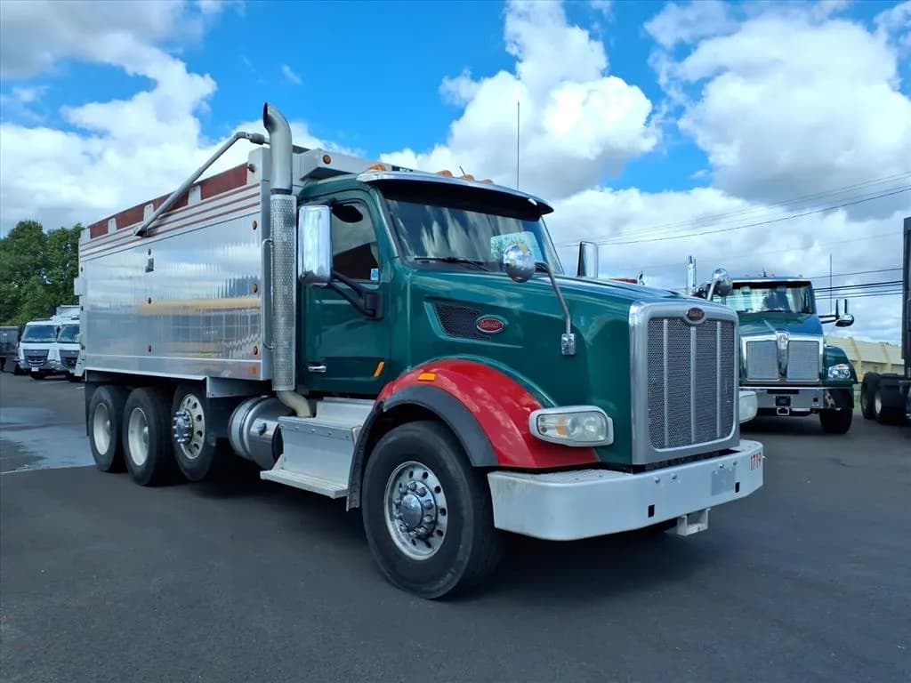 2016 Peterbilt 350K - Dump
