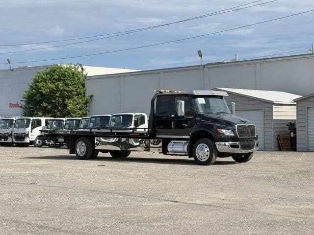 2025 International MV607 EXT - Tow
