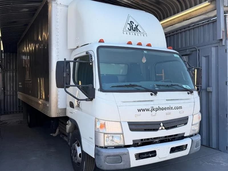 2017 Mitsubishi Fuso FE180 20' - Box