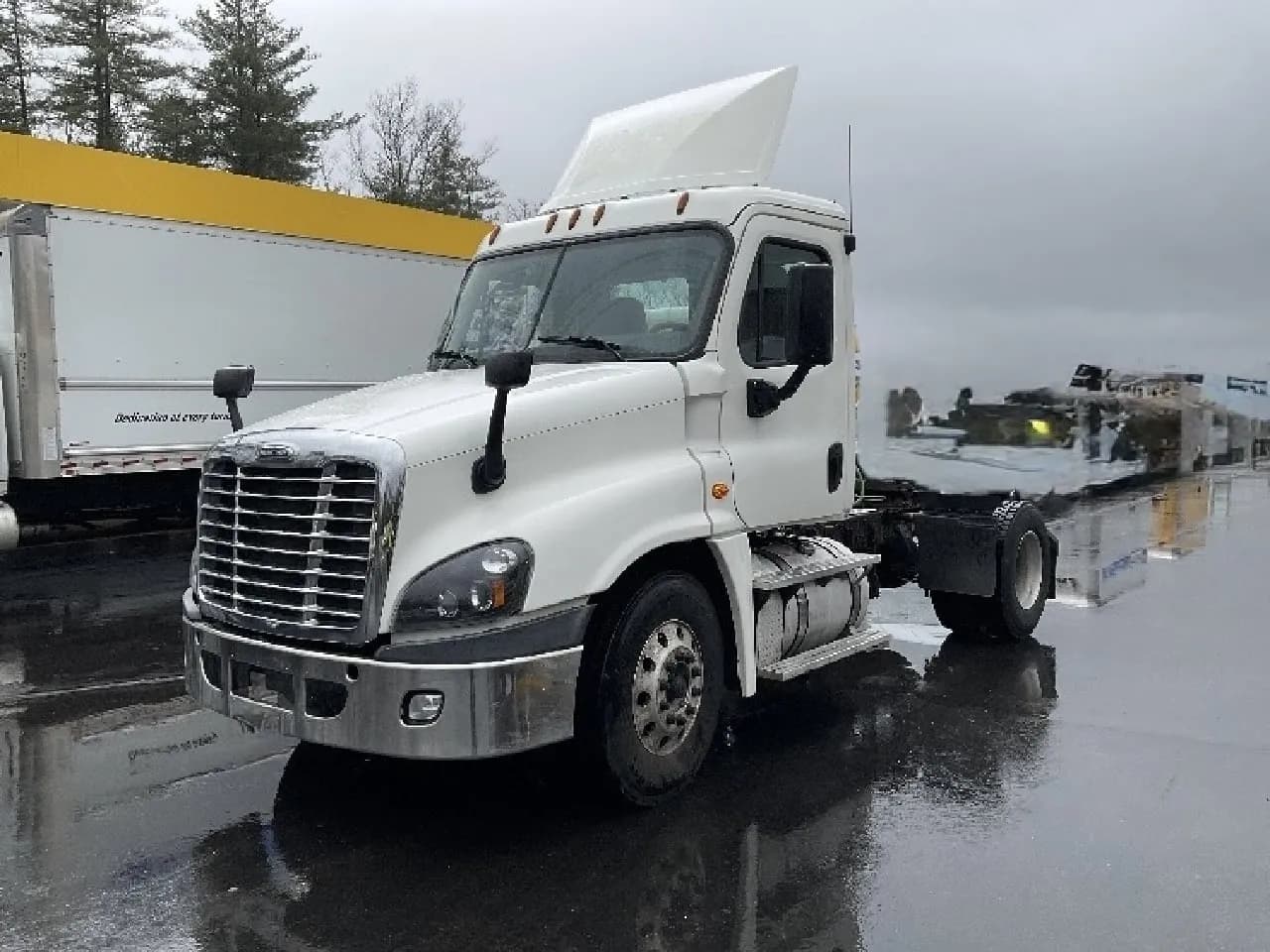 2018 Freightliner Cascadia - Day Cab