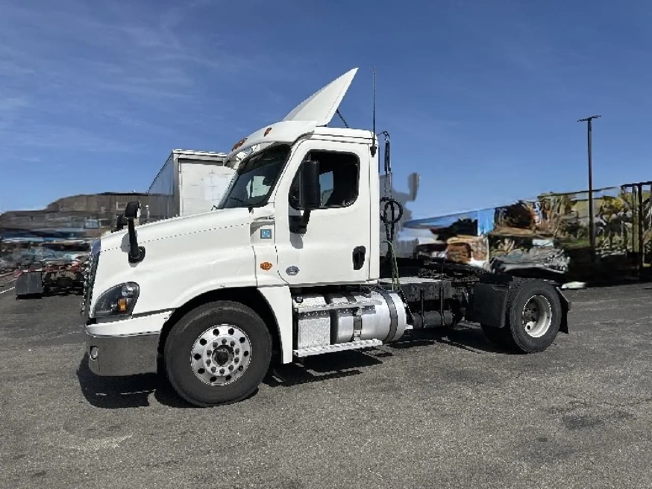 2019 Freightliner Cascadia - Day Cab