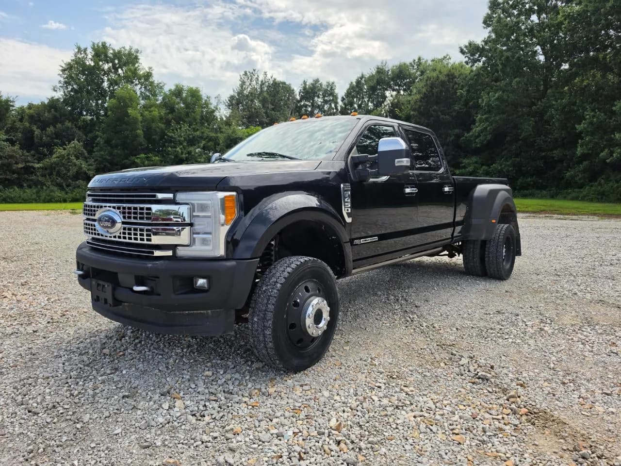2017 Ford F-450 SD Platinum Crew Cab - Pickup