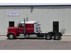 2021 Peterbilt 389