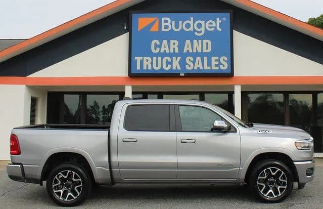 2025 Ram 1500 4D Crew Cab - Pickup