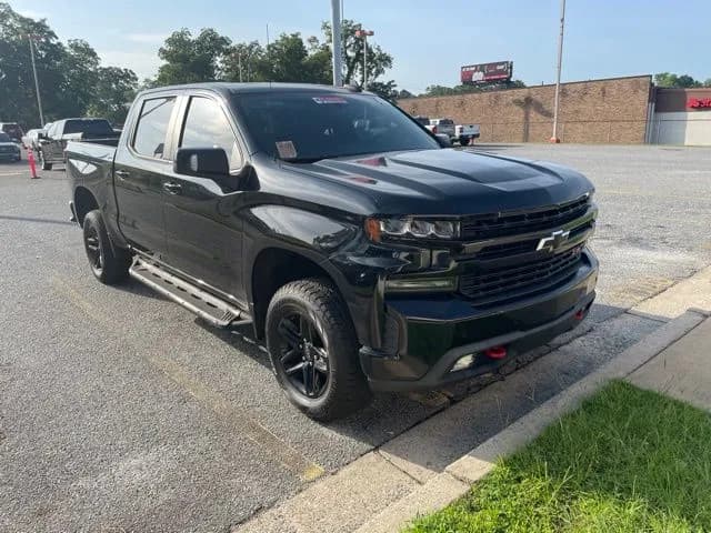 2020 Chevrolet Silverado 1500 4D Crew Cab - Pickup