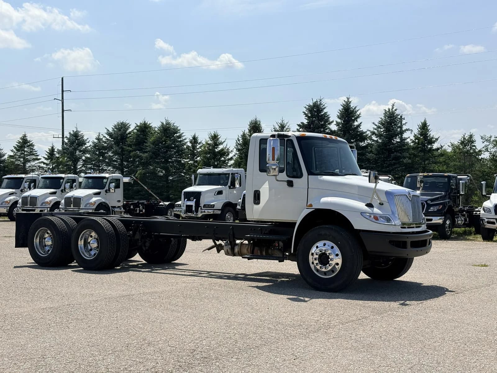 2018 International 4400 Hooklift Truck - Service