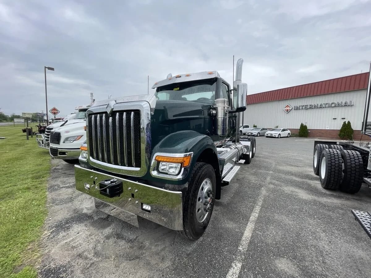 2027 International HX520 SFA