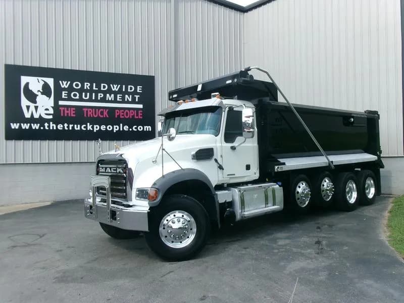 2025 Mack Trucks