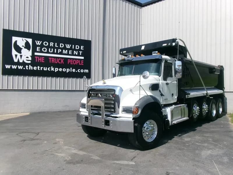 2025 Mack Trucks