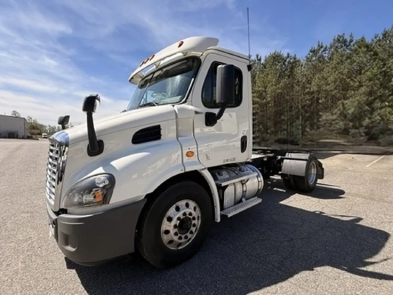 2020 Freightliner Cascadia - Day Cab