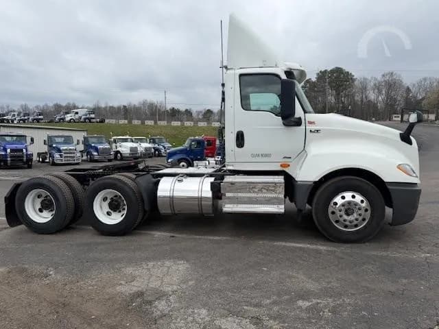 2019 International LT - Day Cab