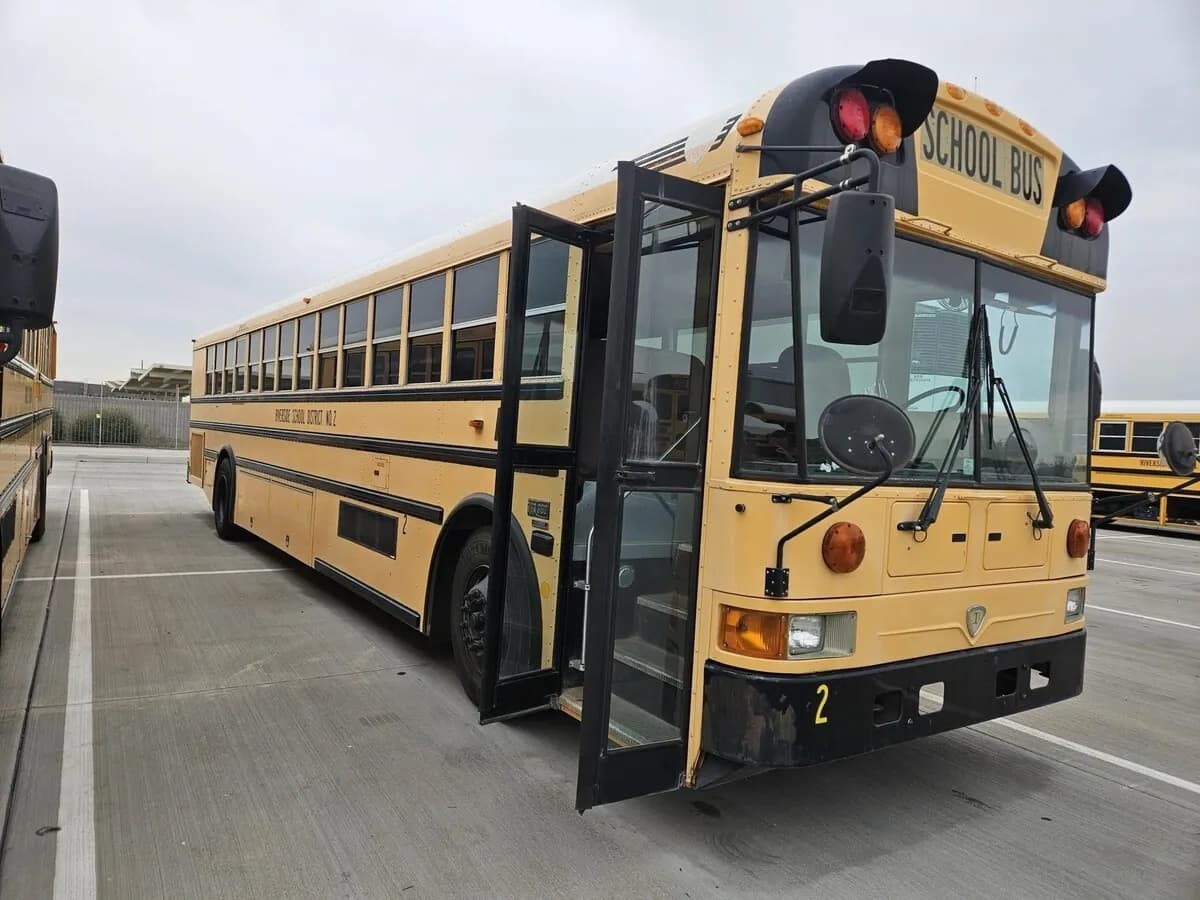 2008 Ic BUS RE - Passenger Bus / Shuttle Bus / SUV