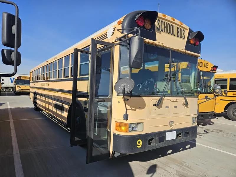 2007 International 3000 RE - Passenger Bus / Shuttle Bus / SUV