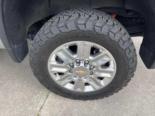 2024 Parker's Used Cars SILVERADO 2500HD - Pickup