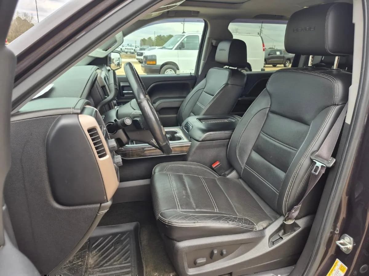 2016 Parker's Used Cars SIERRA 1500 - Pickup