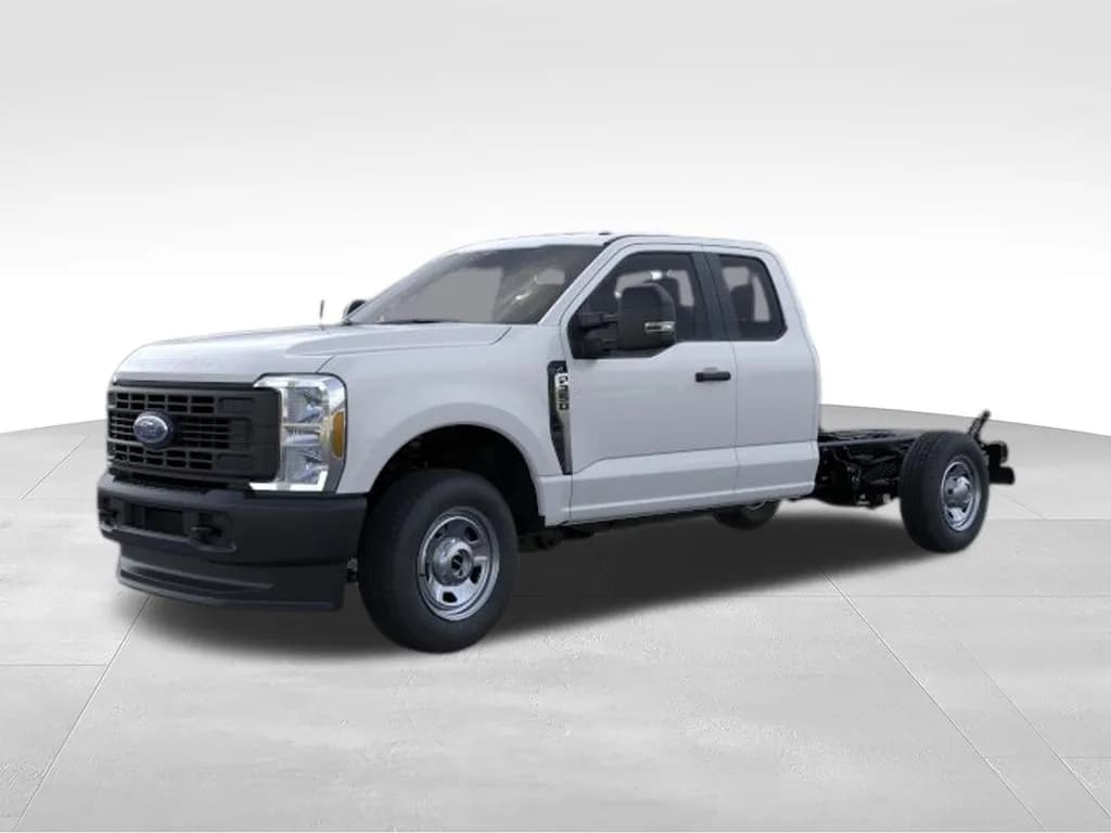 2026 Ford F-350 - Chassis