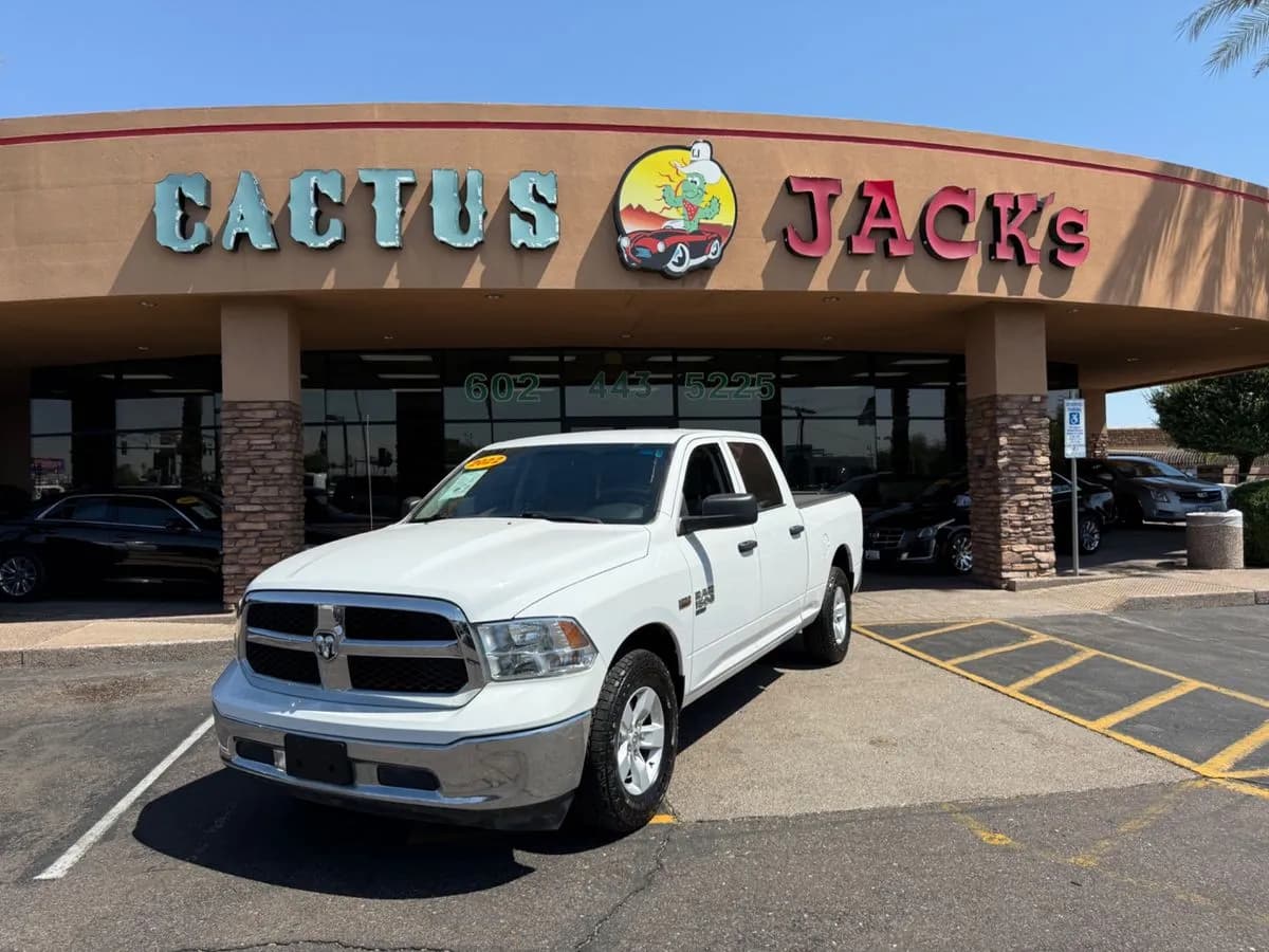 2022 Ram 1500 Classic SLT - Pickup