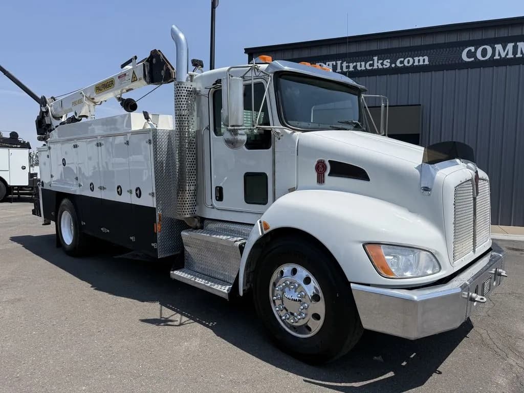 2016 Kenworth T370 Mechanics Truck 12,000 LB Palfinger Crane - Crane
