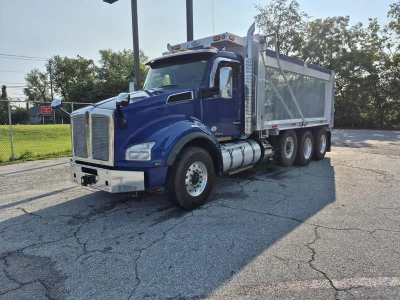 2022 Kenworth T880