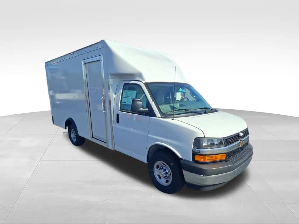 2026 Chevrolet Express 3500 - Box