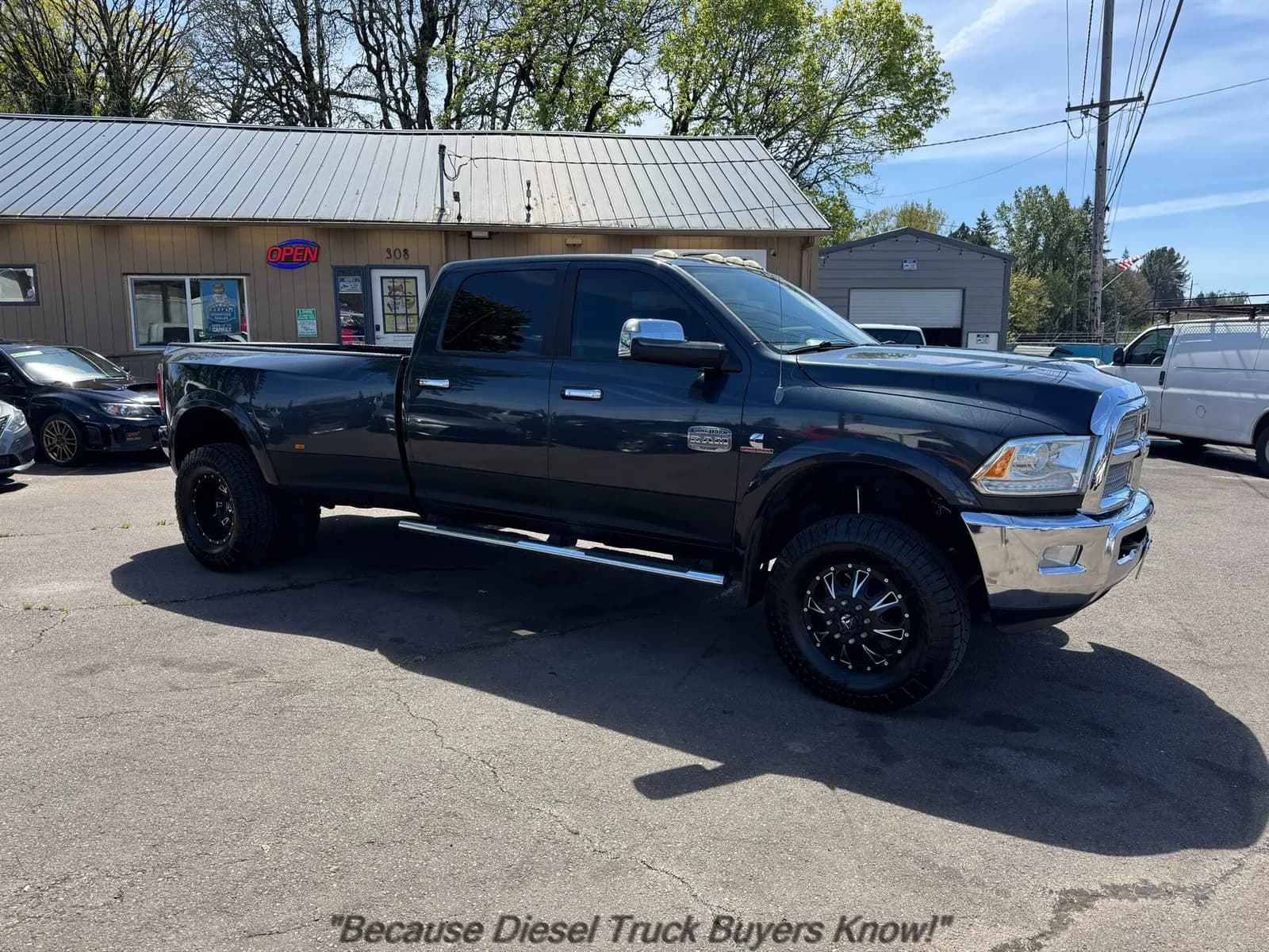 2013 Ram 3500 Laramie Longhorn - Pickup
