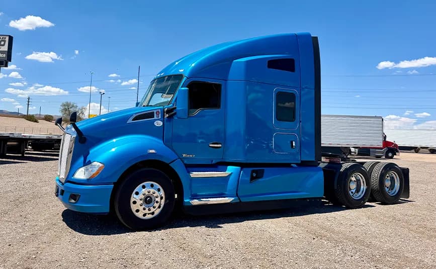 2020 Kenworth T680 76" Aerodyne - Sleeper