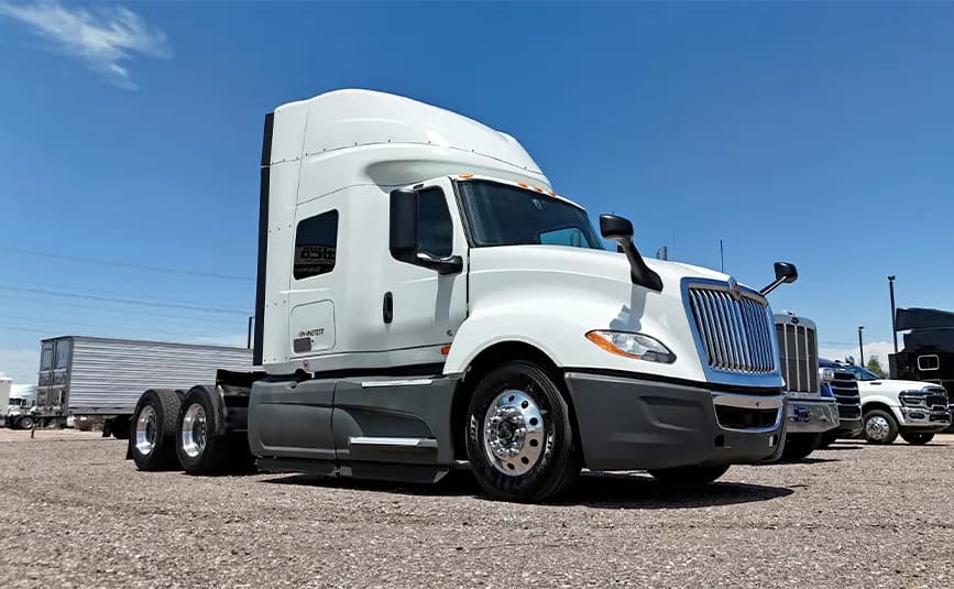 2025 International LT625 Mid-Roof - Sleeper