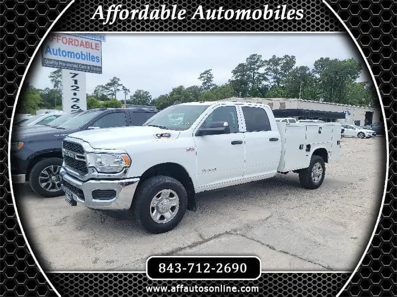 2022 Ram 3500 ST Crew Cab LWB - Pickup