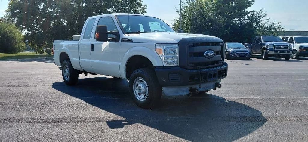 2011 Ford F-250 SD XL SuperCab - Pickup