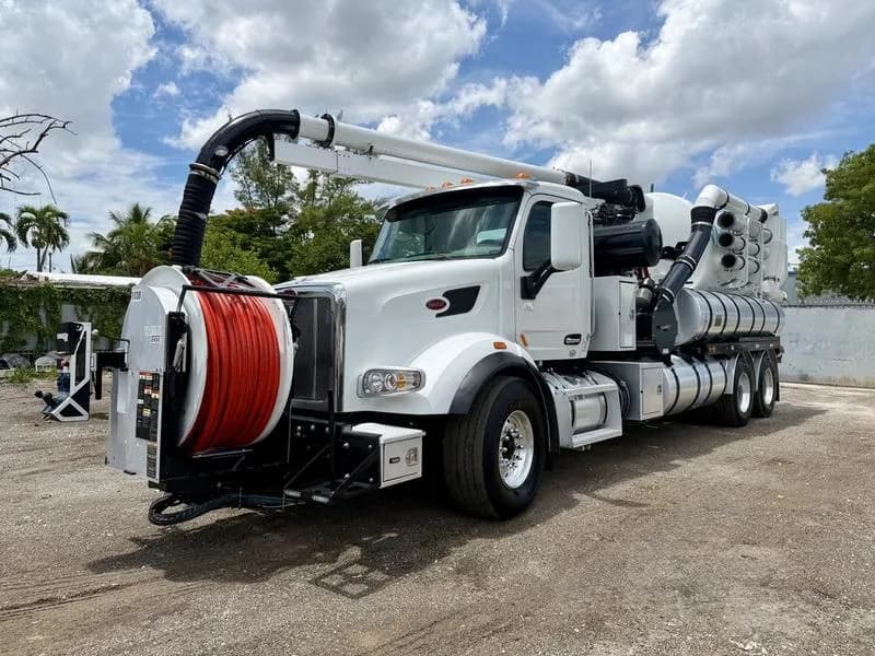 2020 Peterbilt 567
