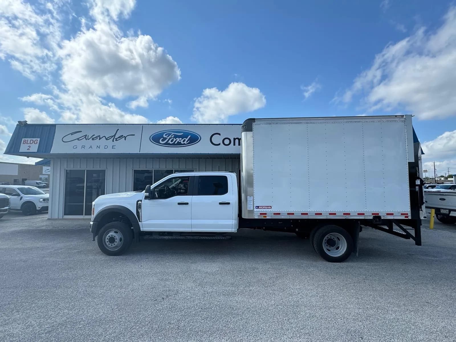 2024 Ford F-450 Crew Cab - Box